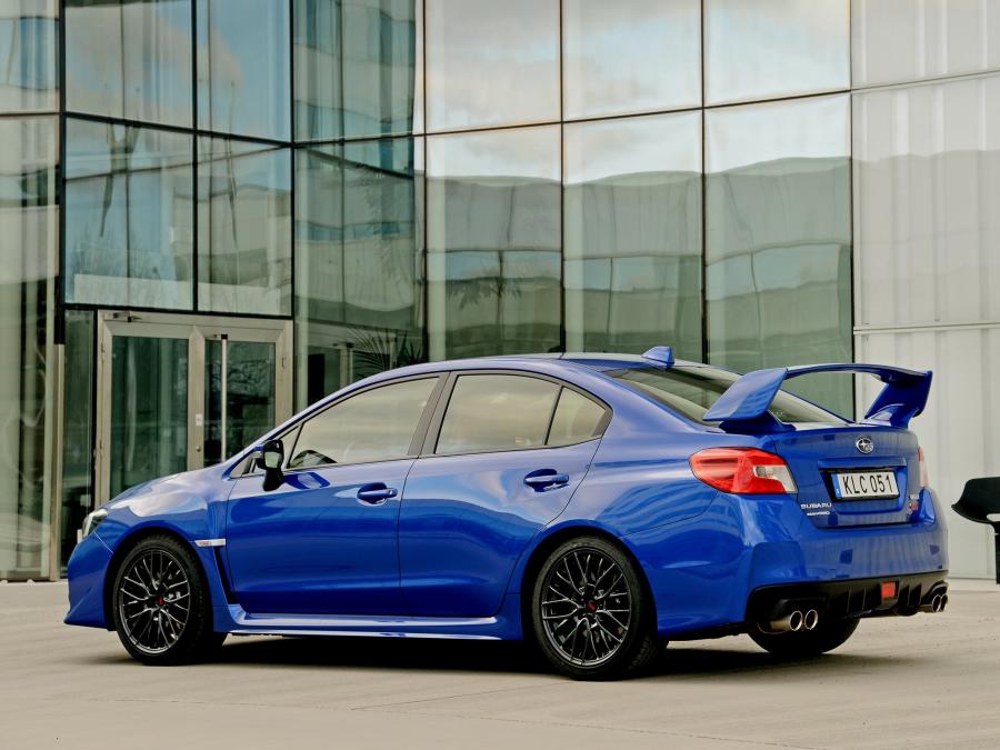  Subaru WRX STI 2014 года  (фото 22 из 93)